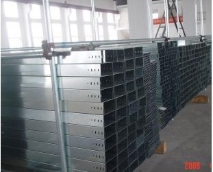 托盤式鋼制橋架 